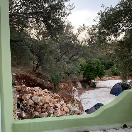 Στούντιο Διαμέρισμα 300 τ.μ. με 7 ιδιωτικό μπάνιο σε Bayindir * Κας