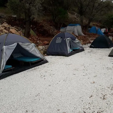 Στούντιο Διαμέρισμα 300 τ.μ. με 7 ιδιωτικό μπάνιο σε Bayindir