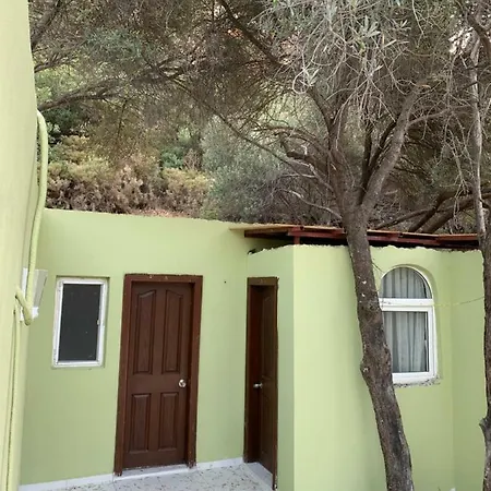 Στούντιο Διαμέρισμα 300 τ.μ. με 7 ιδιωτικό μπάνιο σε Bayindir * Κας